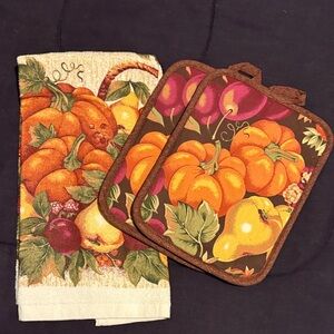 Autumn Harvest Kitchen Towel and Pot Holder Set